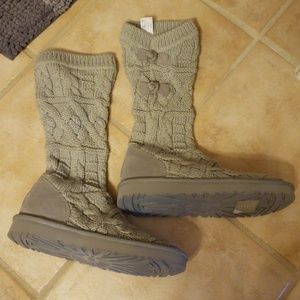 Ugg knitted boots